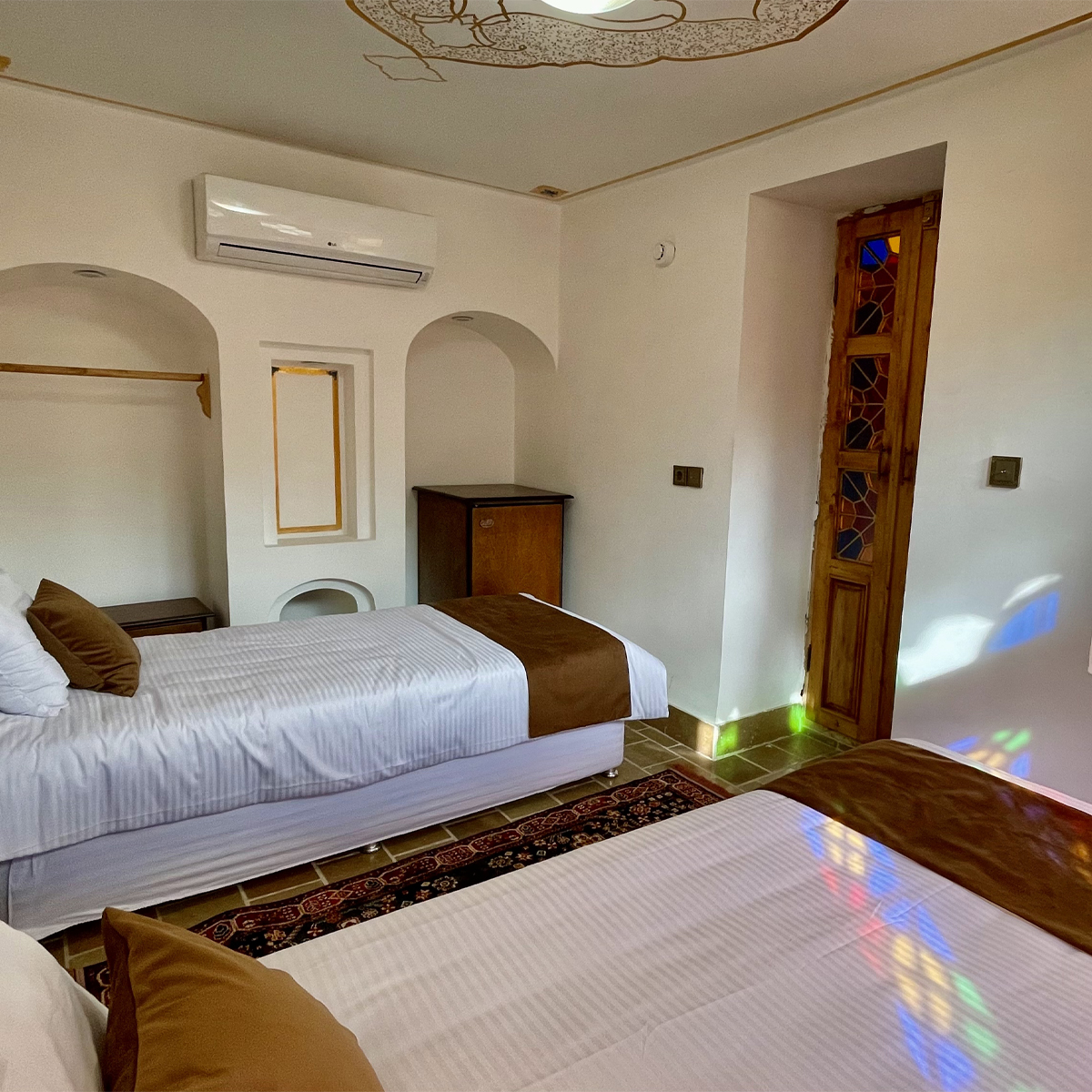Goldan & Golrokh Room