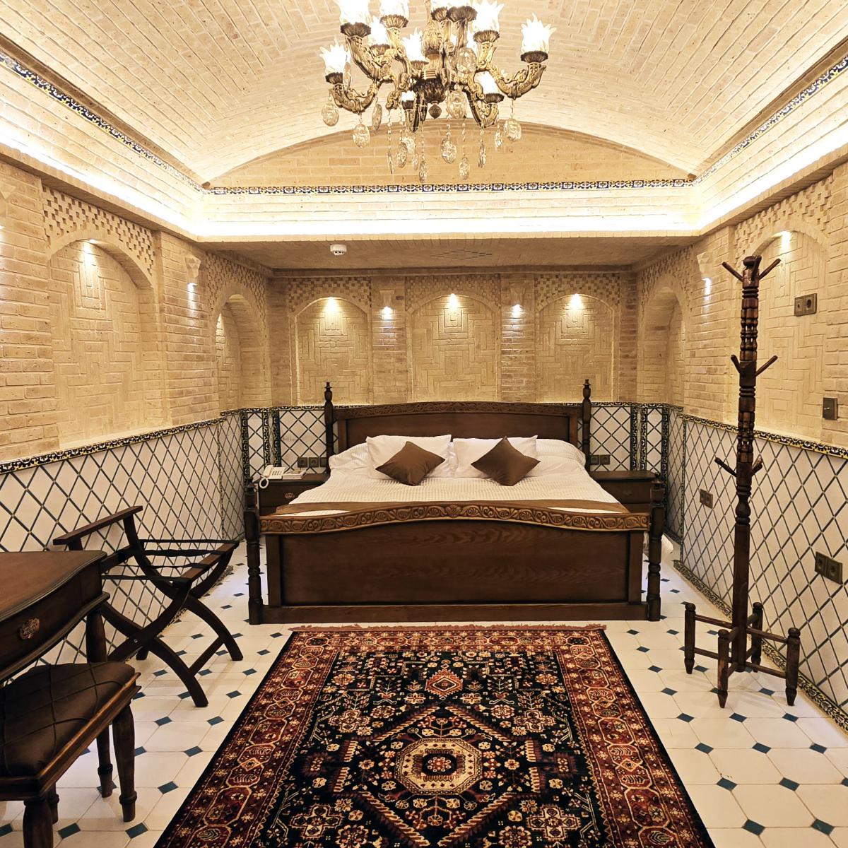 Parichehr Room