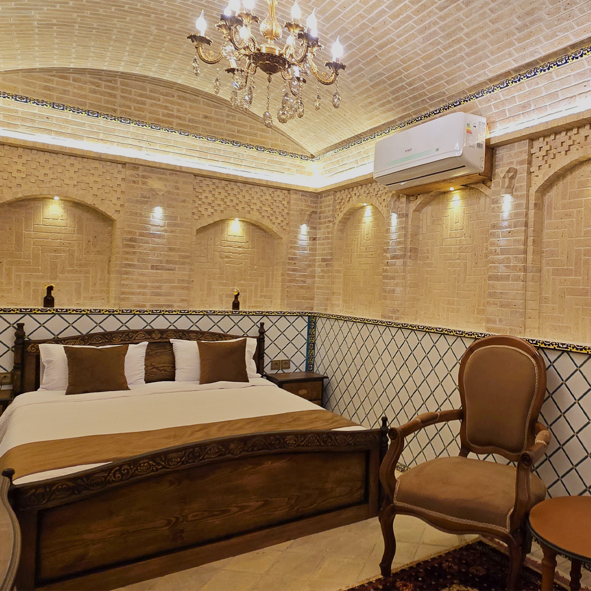 Shazdeh Room